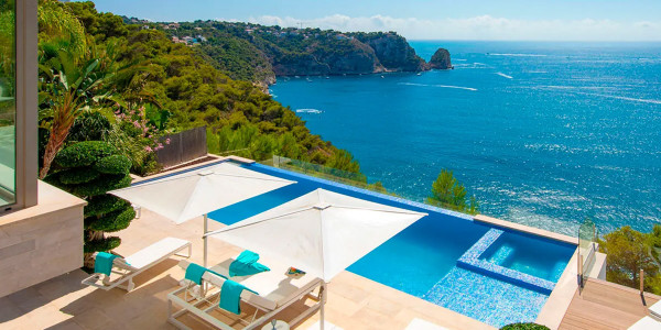 Maisons & Villas avec piscine en France et à l'étranger