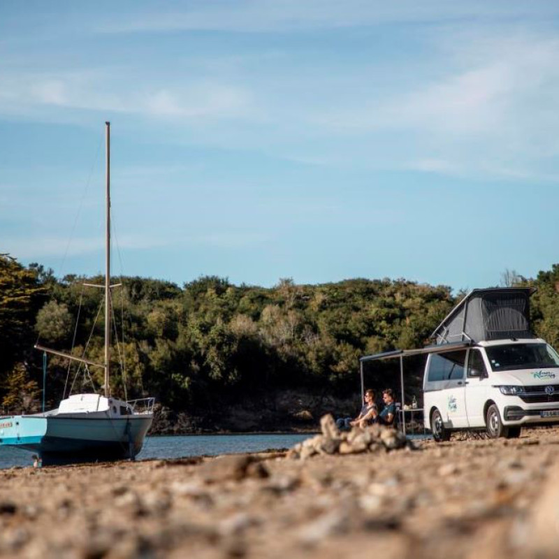 VAN-AWAY TOURS