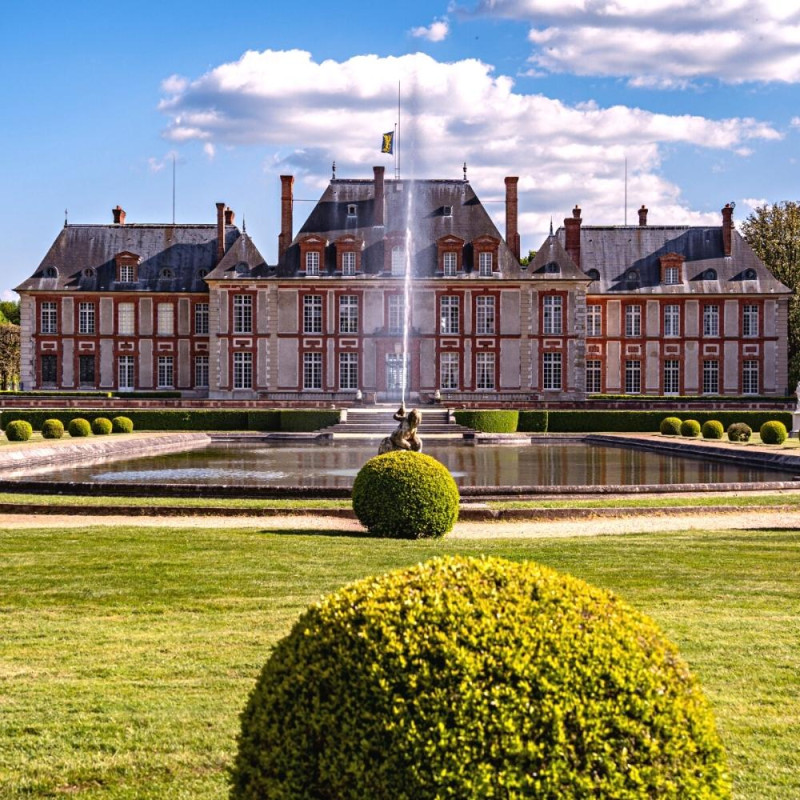 CHÂTEAU DE BRETEUIL